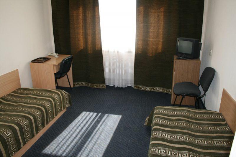 Zhovtnevyi Hotel Vinnytsia Bagian luar foto